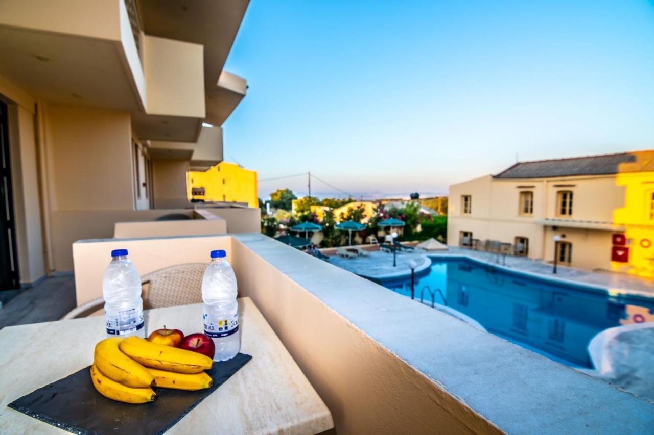 Orestis Hotel Sea View Apartments Stalós Extérieur photo