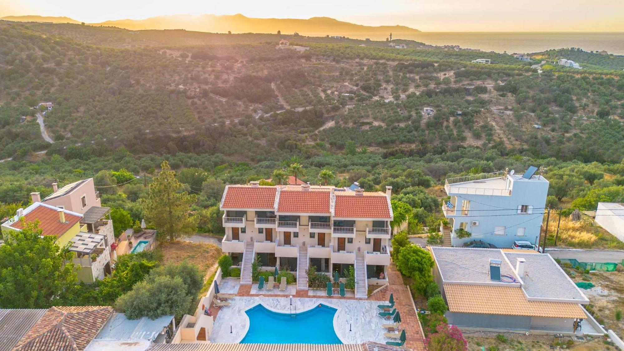 Orestis Hotel Sea View Apartments Stalós Extérieur photo